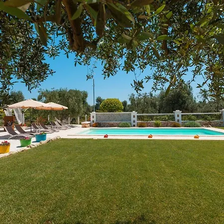Trulli Olea Villa
